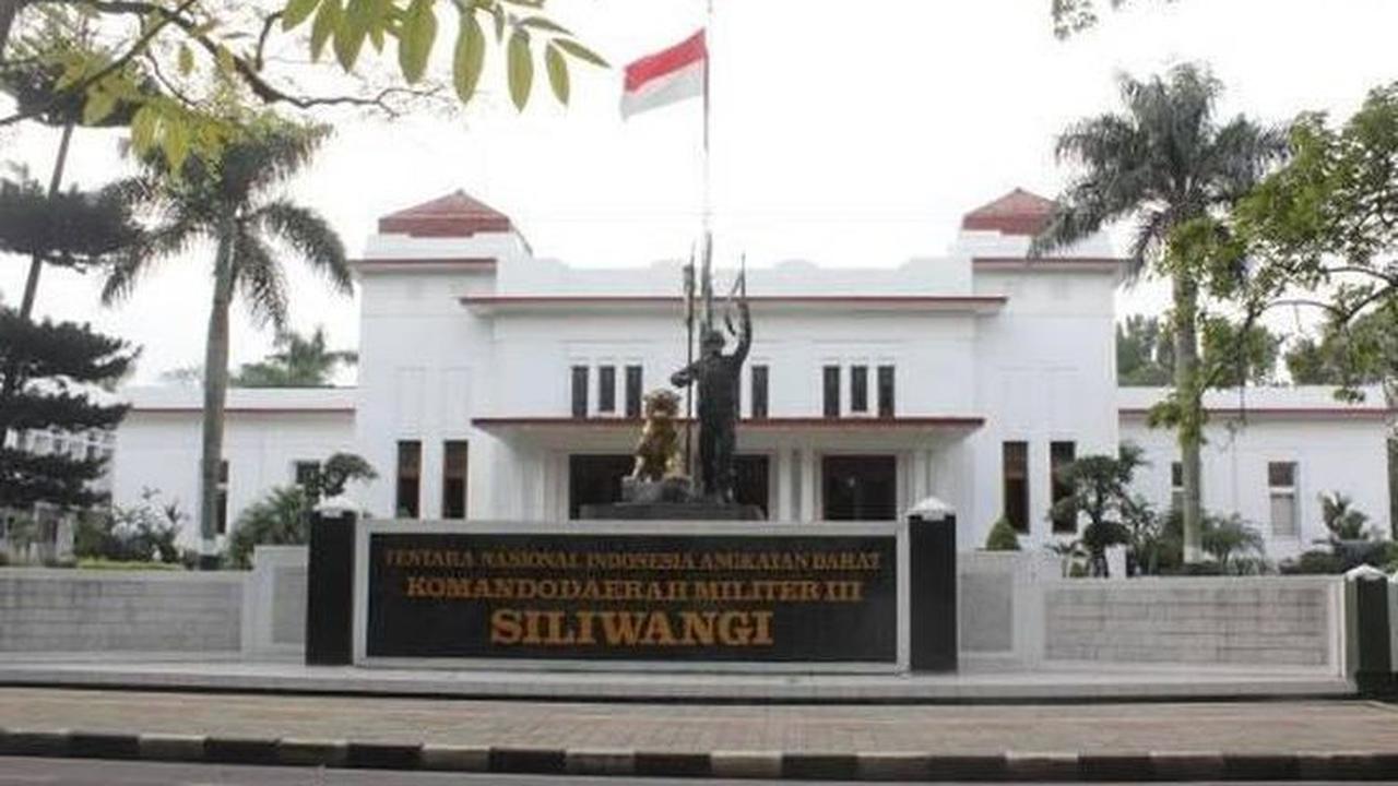 Yonif 300 Raider/BW juga disebut sebagai Komando Taktis Kodam III/Siliwangi yang memiliki kemampuan sangat elite.