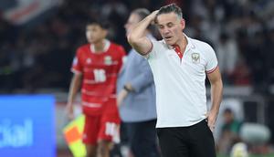 Pelatih Timnas Indonesia, John Herdman, saat mendampingi skuadnya pada pertandingan melawan St. Kitts and Nevis dalam ajang FIFA Series di SUGBK, Jakarta, Jumat (27-3-2026). (Bola.com/Muhammad Iqbal Ichsan)