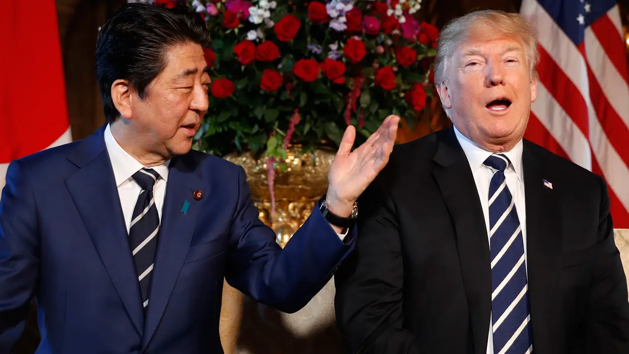 Trump Jamu Perdana Menteri Jepang Abe