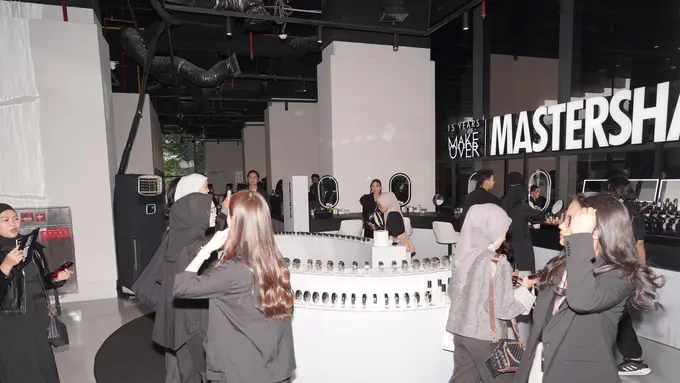 Jawab Kegalauan Beauty Enthusiast Saat Pilih Shade, MAKE OVER Hadirkan Inovasi MASTERSHADE! Apa Itu?