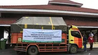 Petrokimia Gresik Kirim Paket Sembako ke Korban Erupsi Gunung Semeru