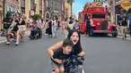 Liburan bersama buah hati, menjadi salah satu momen kebahagiaan bagi Nathalie Holscher di sela kesibukannya di dunia hiburan. Kembali menjadi disk jockey setelah bercerai dari Sule, dirinya pun memiliki jadwal yang cukup padat sampai akhir tahun. Sehingga momen senggang ia gunakan untuk menemani sang anak.(Liputan6.com/IG/@nathalieholscher)