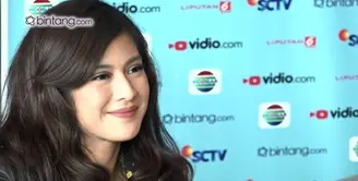 Dian Sastrowardoyo memiliki tugas besar dalam film AADC 2 ini. Selain menjadi pemeran utama, ia harus melahirkan karakter Cinta setelah 14 tahun yang lalu.