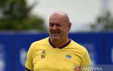 Bojan Hodak Enggan Remehkan Persis Solo, Persib Siap Jaga Puncak Klasemen