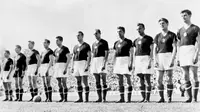 Timnas Hungaria di Piala Dunia 1954 didominasi pemain Honved FC, di antaranya Ferenc Puskas, Gyula Grosics, Gyula Lorant, Jozsef Boszik, Zoltan Czibor, dan Sandor Kocsis. (AFP PHOTO)