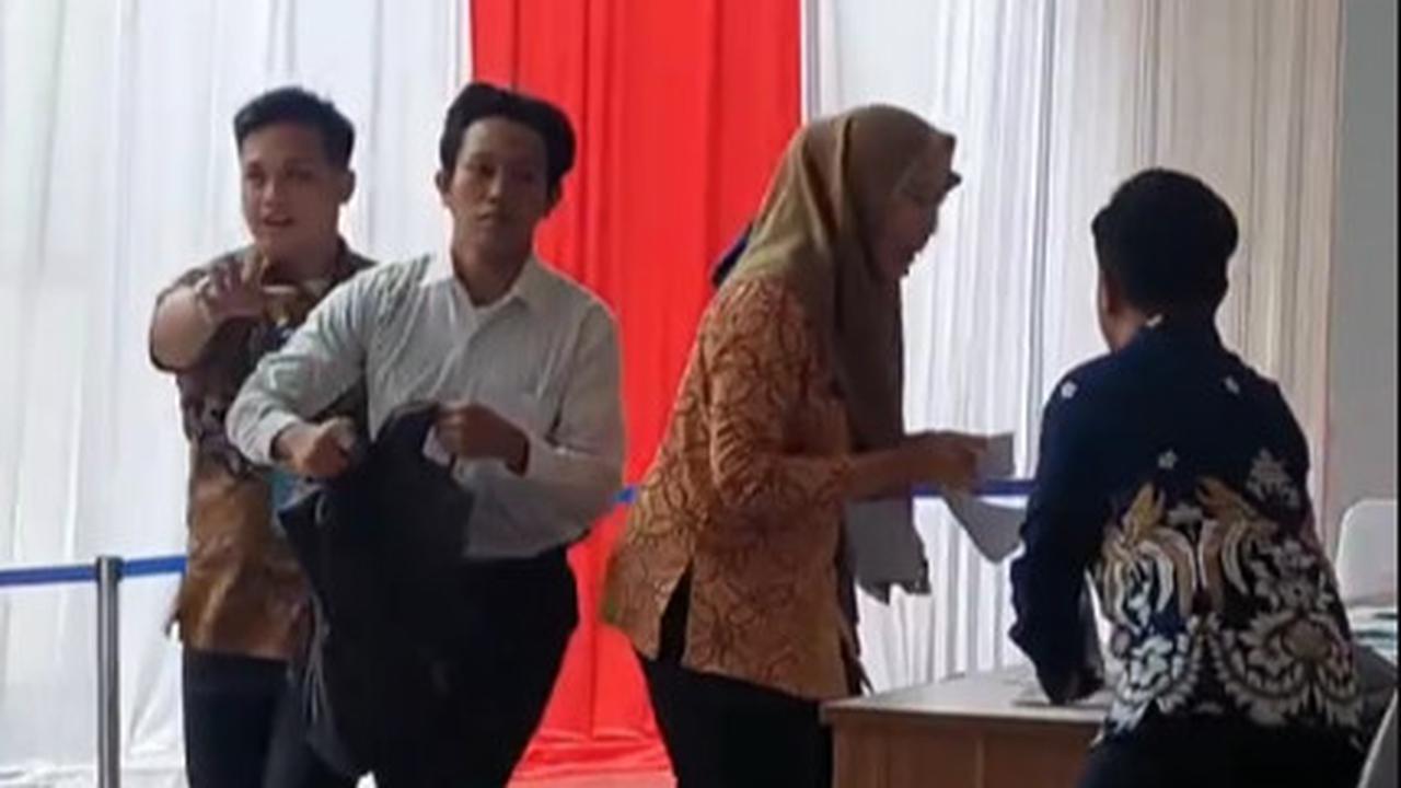 Momen Panitia Kompak Bantu Peserta yang Hampir Terlambat Masuk ke Ruangan Tes CPNS, Aksinya Banjir Pujian Warganet