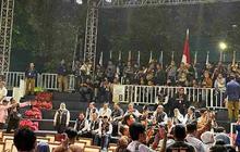 Riuh! Adu Yel-Yel Pendukung Ganjar-Mahfud, Prabowo-Gibran dan Anies-Cak Imin Jelang Undian Nomor Urut