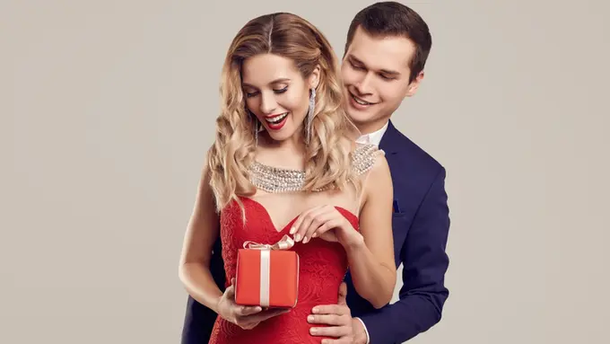 Biar Auto Diterima, Cobalah Beberapa Kejutan Istimewa Ini saat Nyatakan Cinta Kepadanya