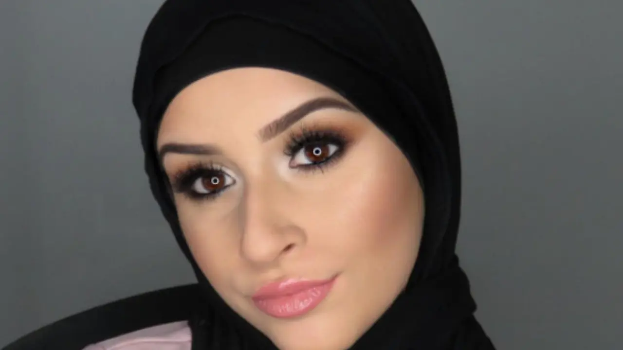 Makeup yang Pas untuk Cewek Berhijab