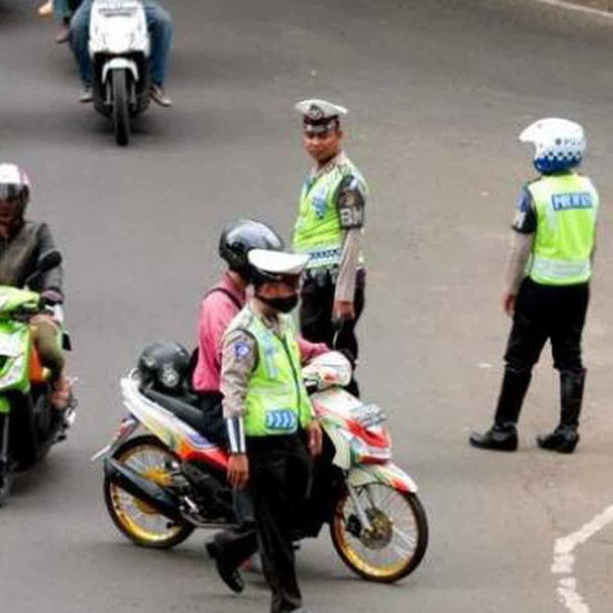 Pertanyakan Surat Tugas Pengendara Motor Ini Malah Dilaporkan Citizen6 Liputan6 Com
