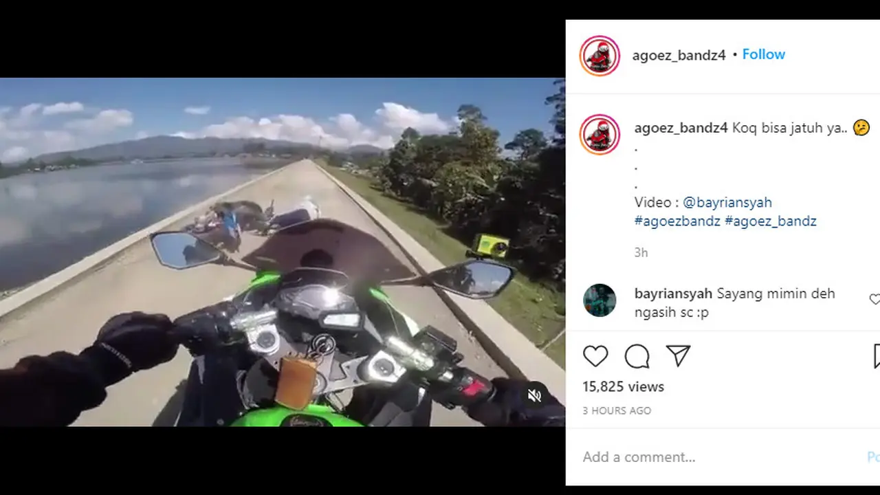 Motor yang dikendarai tergelincir sebelum akhirnya terjatuh.