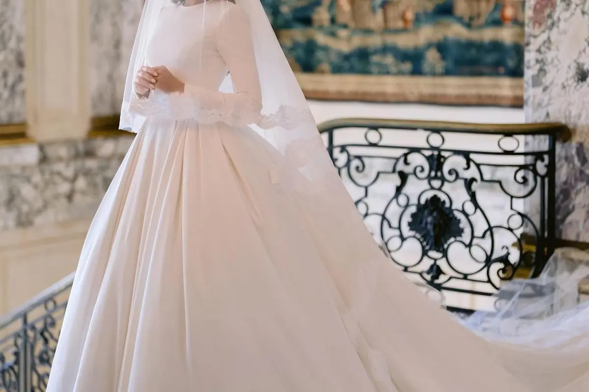 Potret Cantik Miss Universe 2012 Olivia Culpo Menikah, Tampil Seksi dengan Gaun Pengantin Tertutup