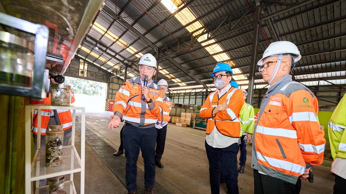 Terapkan Standar Industri Hijau, Pabrik Semen Ini Diancungi Jempol Wamenperin