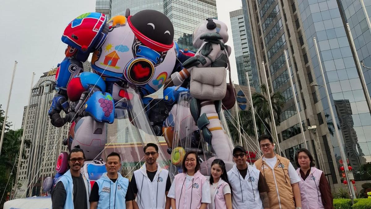 Balon Raksasa Film Pelangi Di Mars di SCBD Jakarta, Upie Guava: Jelang Tayang, Deg-degannya Beda