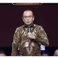 Ketua KPU RI Hasyim Asy'ari memberikan pidato di awal debat terakhir Pilpres 2024 yang digelar di Jakarta Convention Center (JCC), Senayan, Jakarta Pusat, Minggu (4/2/2024). (Tangkapan Layar YouTube KPU RI)