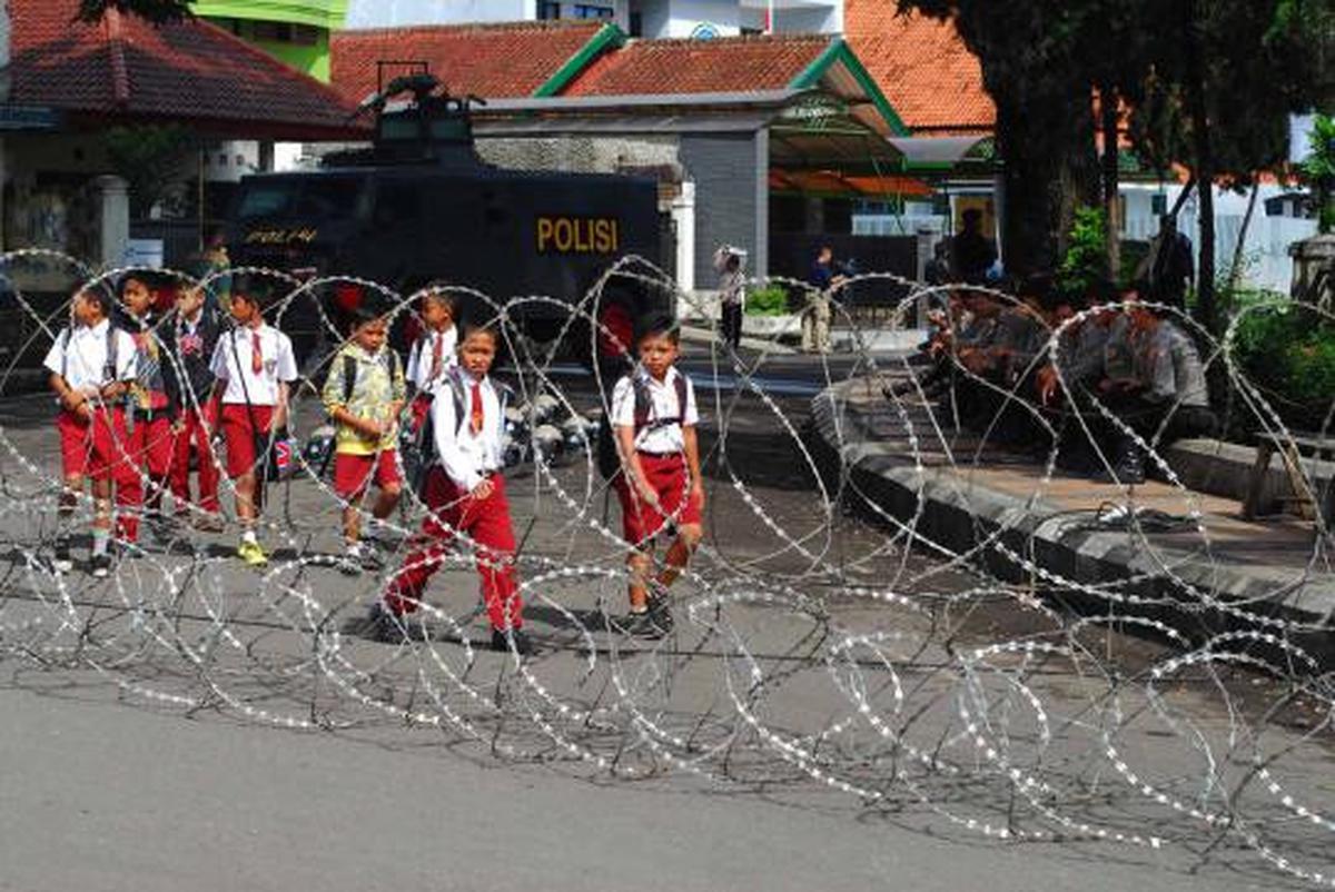Pengamanan sidang paripurna Bupati Garut 