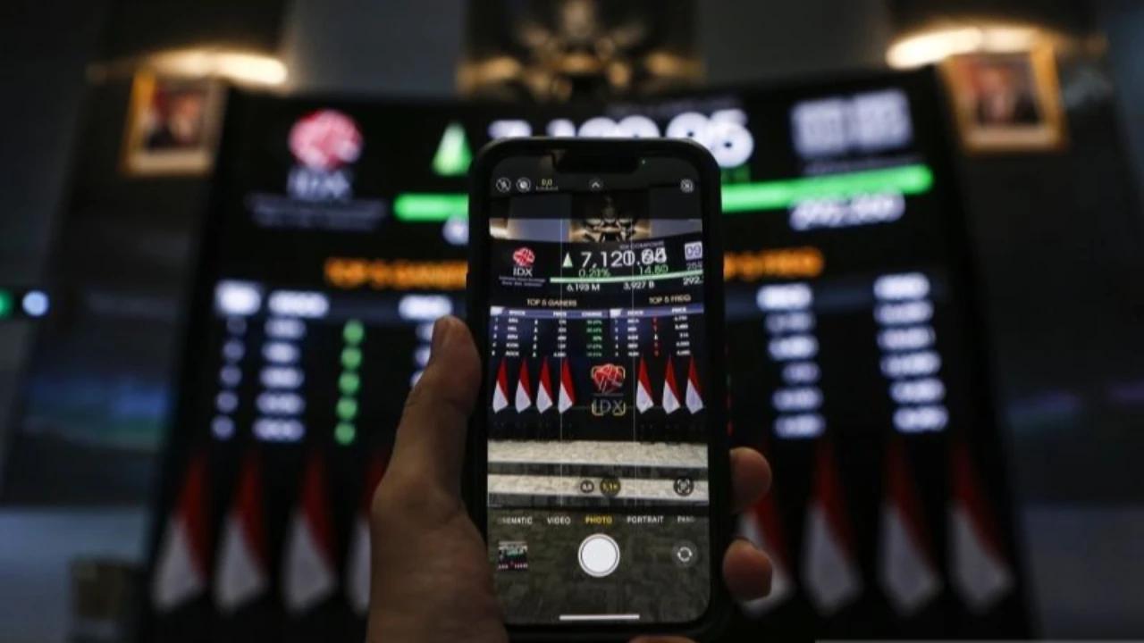 Konglomerat Muda Sujaka Lays Jual 1,37 Miliar Saham COAL, Ada Apa?