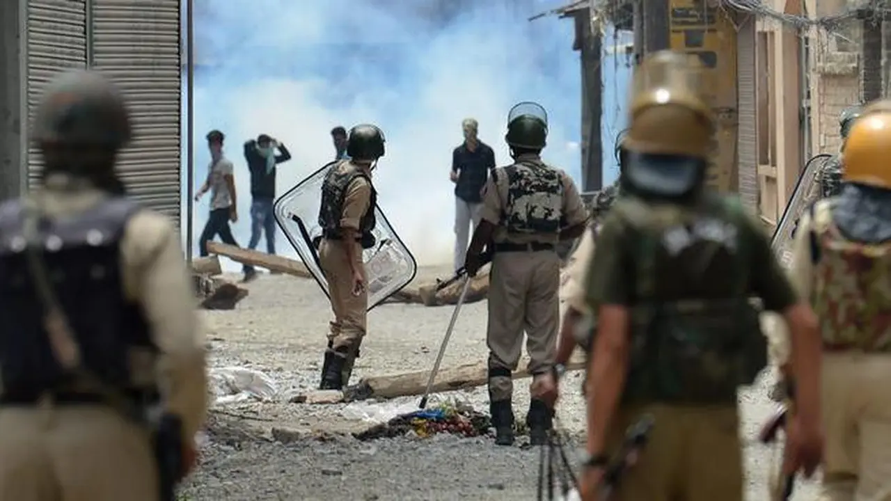Ilustrasi pasukan militer India di Kashmir (Tauseef Mustafa / AFP)