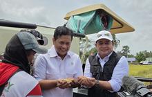 Kementrans Kucurkan Bantuan Rp100 Juta untuk Petani Transmigrasi Telang Rejo