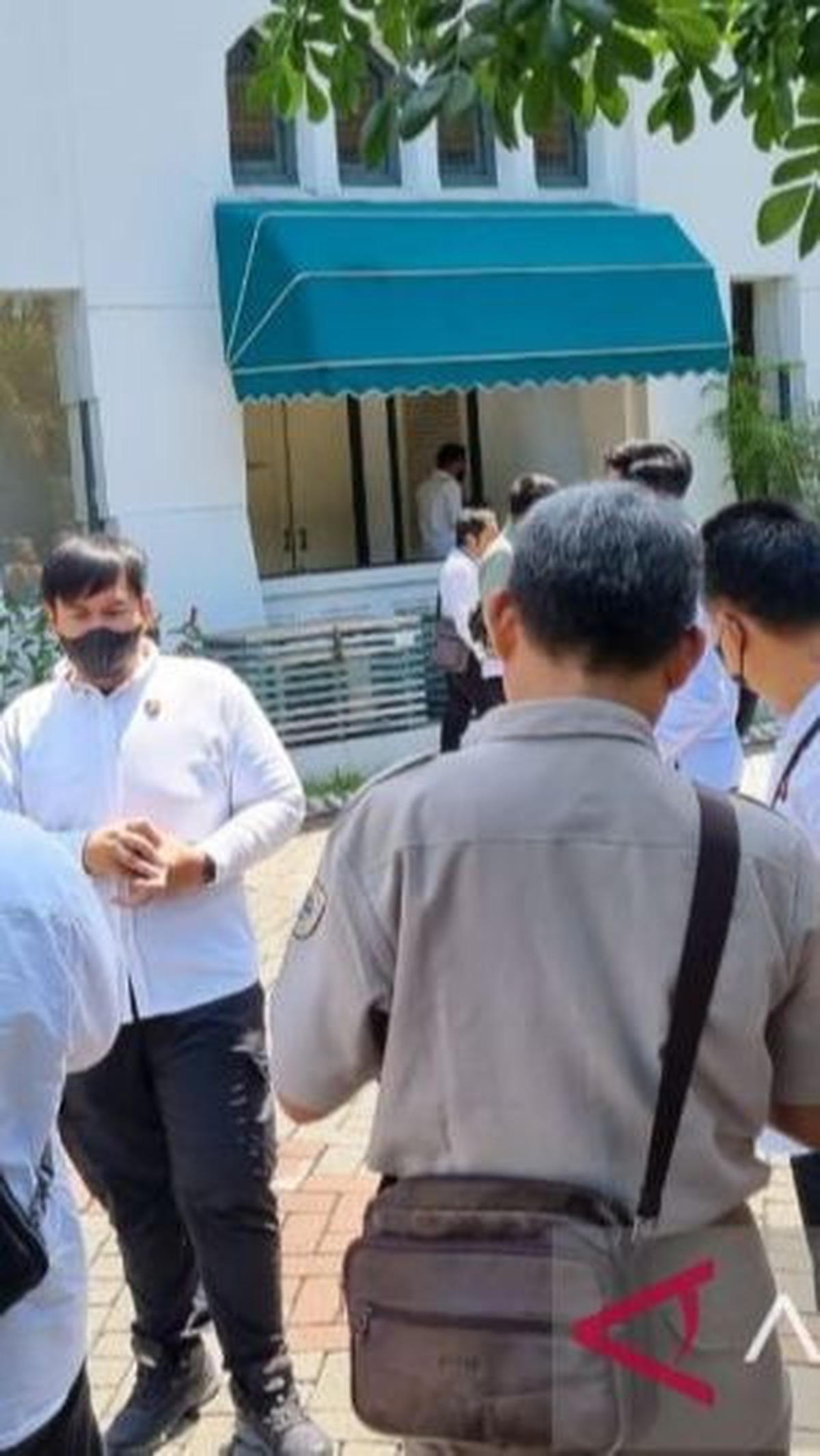 Graha Wismilak yang disita dan digeledah berada di Jalan Dr Soetomo, Tegalsari, Surabaya.
