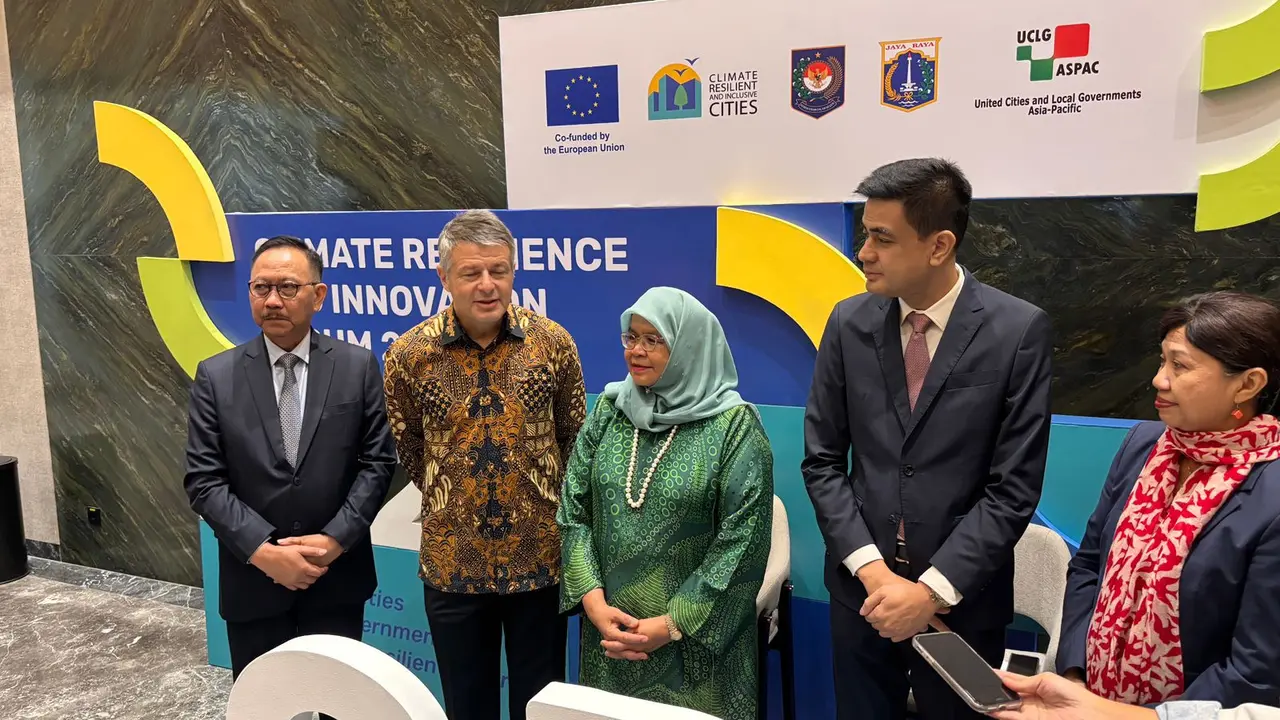 Climate Resilience and Innovation Forum (CRIF) 2025 resmi dibuka menghimpun lebih dari 300 peserta dari kota-kota dan pemerintah daerah di Indonesia juga dunia, serta mitra dari Asia Pasifik dan Eropa.