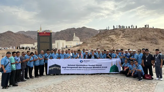 Sebanyak 50 peserta dari berbagai wilayah operasional di Indonesia, mulai dari Jakarta, Medan, Makassar, Manado, hingga Lombok mendapatkan hadiah istimewa berangkat umrah gratis.