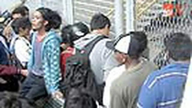 Amburadulnya Manajemen Tiketing