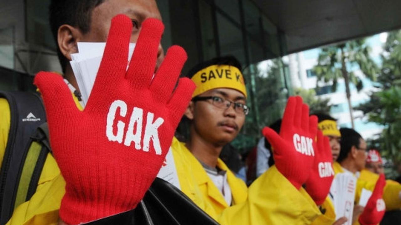 Ruki cs dan massa antikorupsi kompak menolak revisi UU KPK