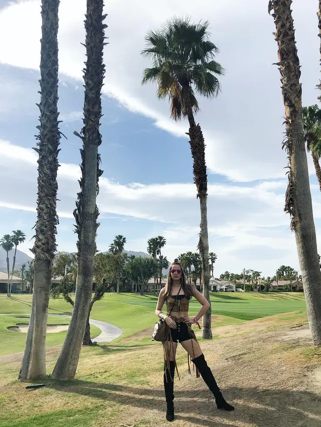 [Bintang] Nia Ramadhani di Coachella