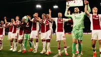 Maarten Paes bersama tim Ajax setelah pertandingan kontra Willem II di Johan Cruyff ArenA, Rabu (16-9-2026) dini hari WIB. (Dok. ajax.nl)