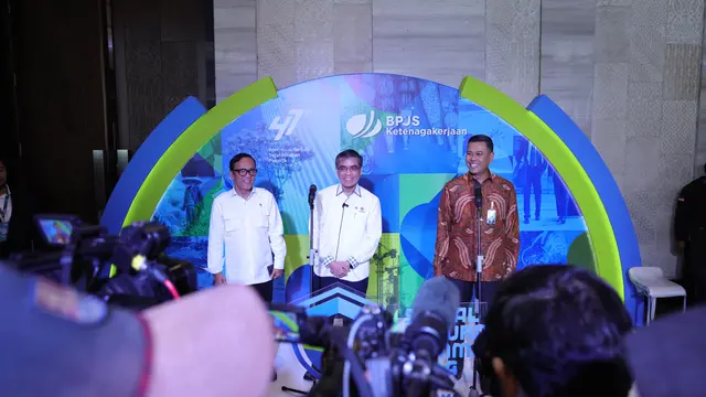 Menaker Yassierli: BPJS Ketenagakerjaan Perlu Strategi Preventif untuk Mengajak Pekerja Informal