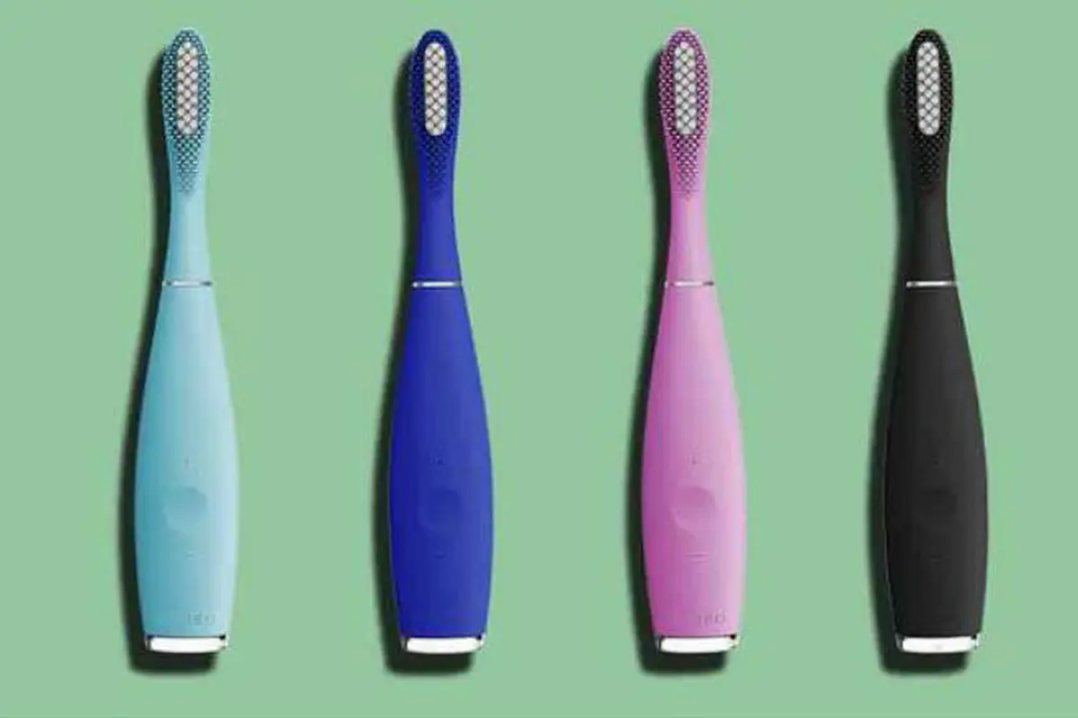 Sikat Gigi Silicone, Solusi Jitu Bagi Gigi Sensitif