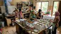 10 Ide Usaha BUMDes yang Bisa Melibatkan Ibu-Ibu Rumah Tangga