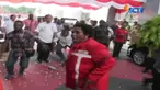 Rabu (11/10) sore, sejumlah warga Tolikara, Papua, mengamuk membabi buta di kantor Kemendagri.
