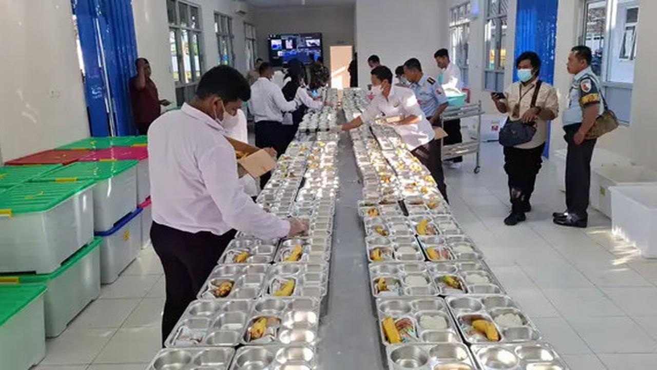 Total Ada 4 Dapur Makan Bergizi Gratis di Jakarta, Siapkan 3.000 Porsi ke Sekolah Terdekat