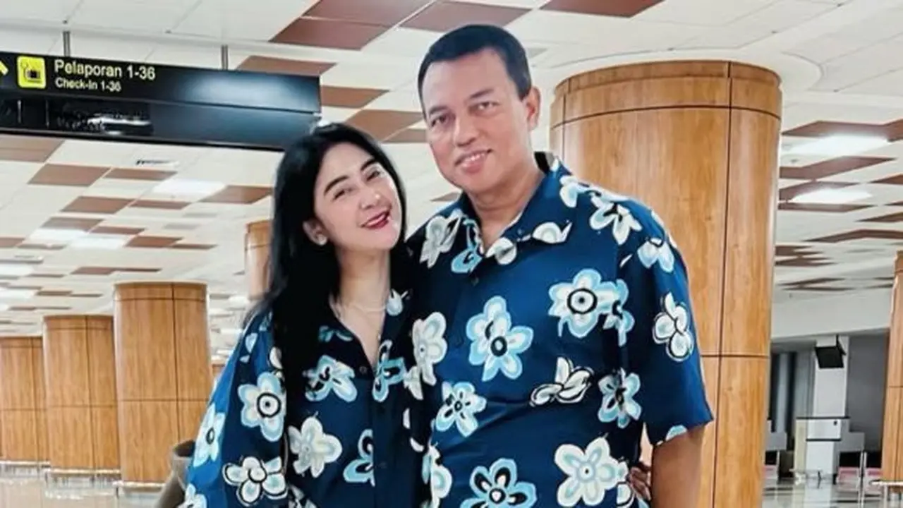 Uut Permatasari Ceritakan Awal Mula Perkenalan dengan Sang Suami. (YouTube/Melaney Ricardo)