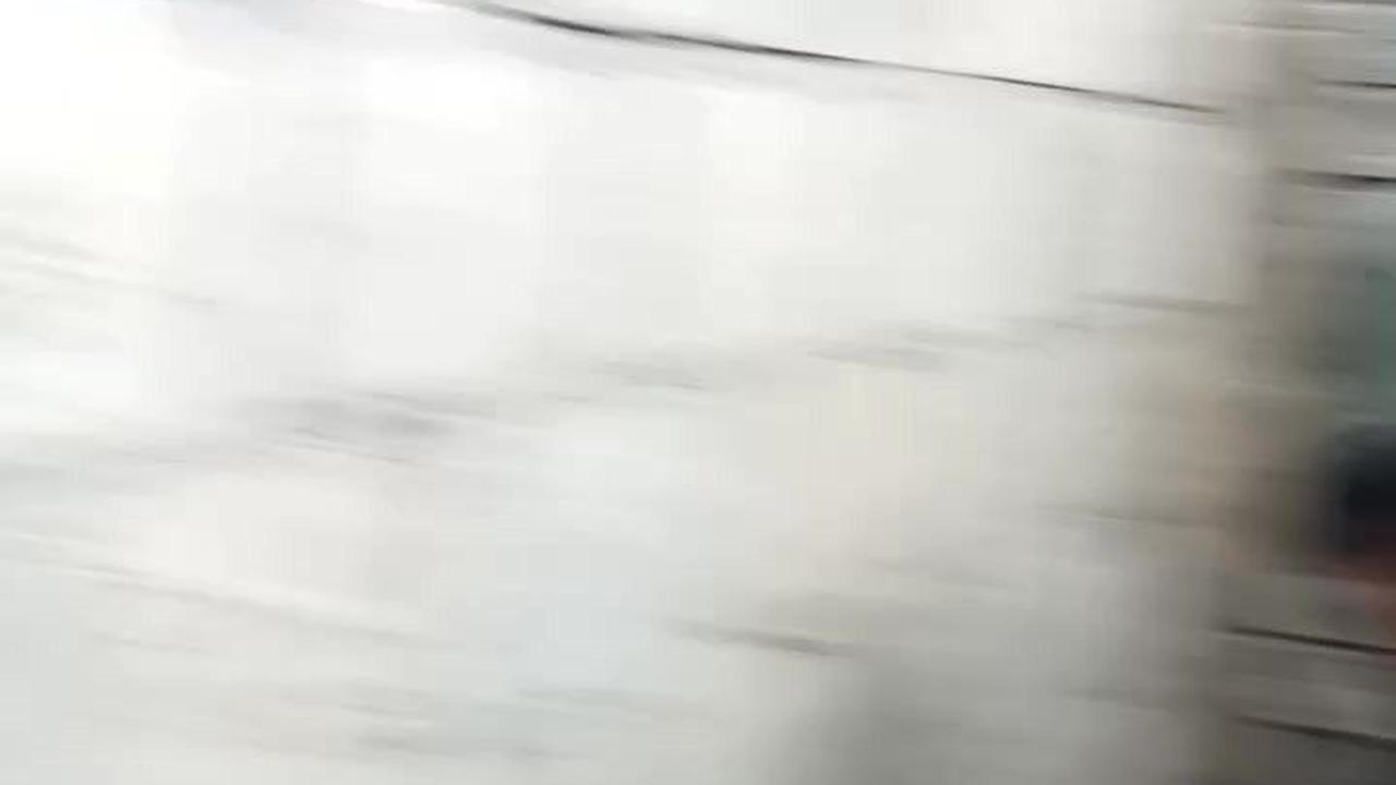 VIDEO: Tenang Banget, Prajurit TNI Masih Bersantai Meski Dihujani Peluru KST