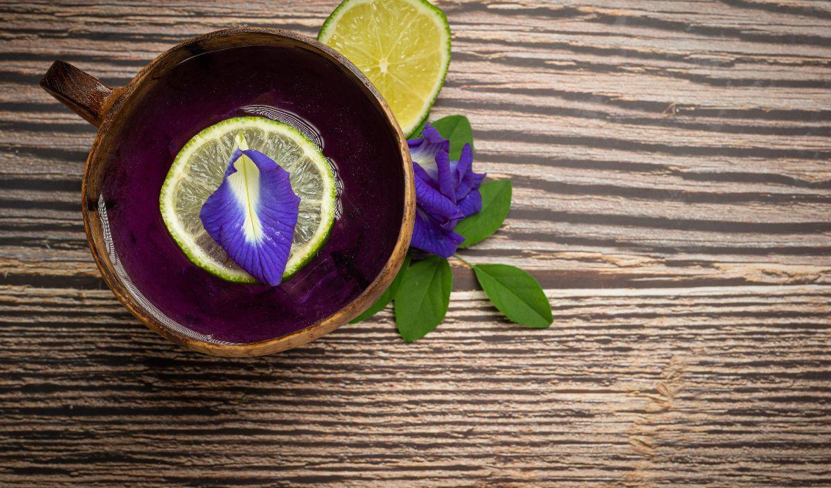 <b>Resep Es Teh Bunga Telang Lemon</b><br>
