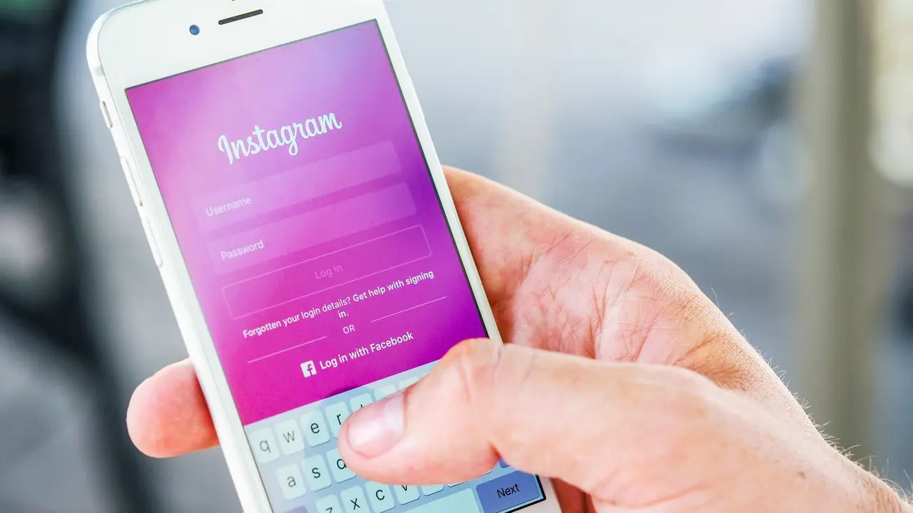 Ilustrasi Instagram