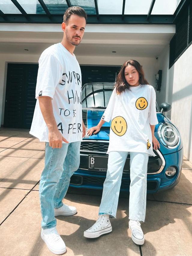 Tak Hanya Unfollow Nikita Mirzani, Lolly Juga Ganti Nama Instagram-nya dengan Nama Belakang Antonio Dedola. (instagram.com/toni.dedola)