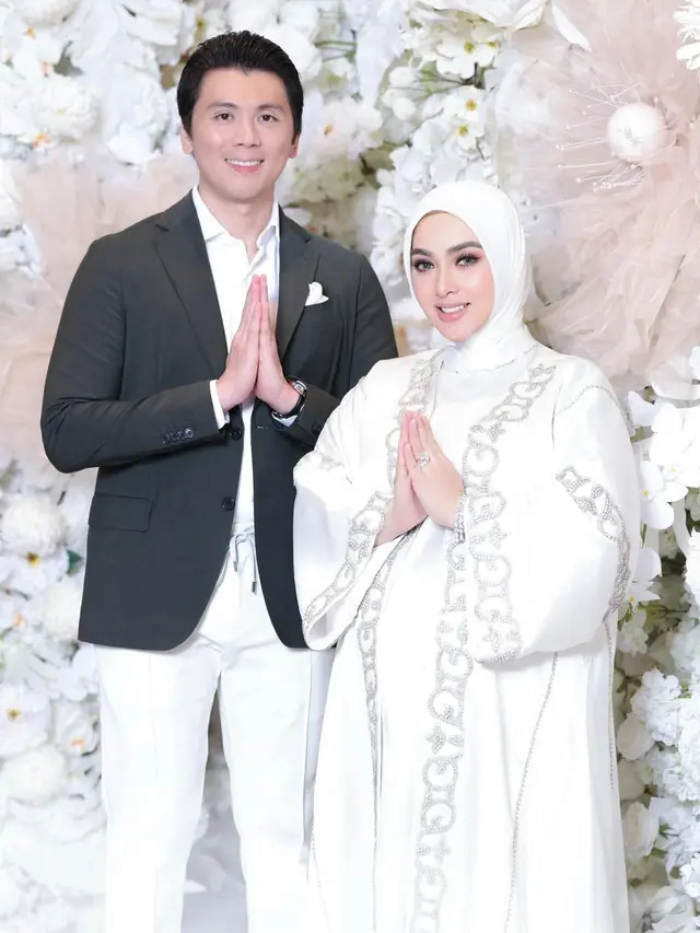 6 Inspirasi Model Jas Ala Reino Barack, Modis Abis dan Bisa Digunakan di Berbagai Kesempatan