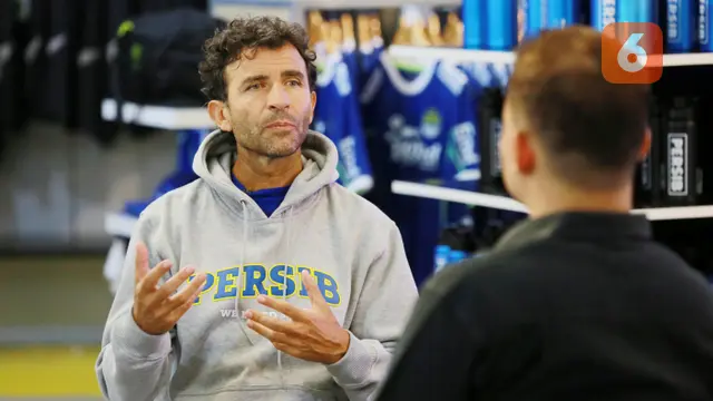 Pelatih Persib Bandung, Luis Milla