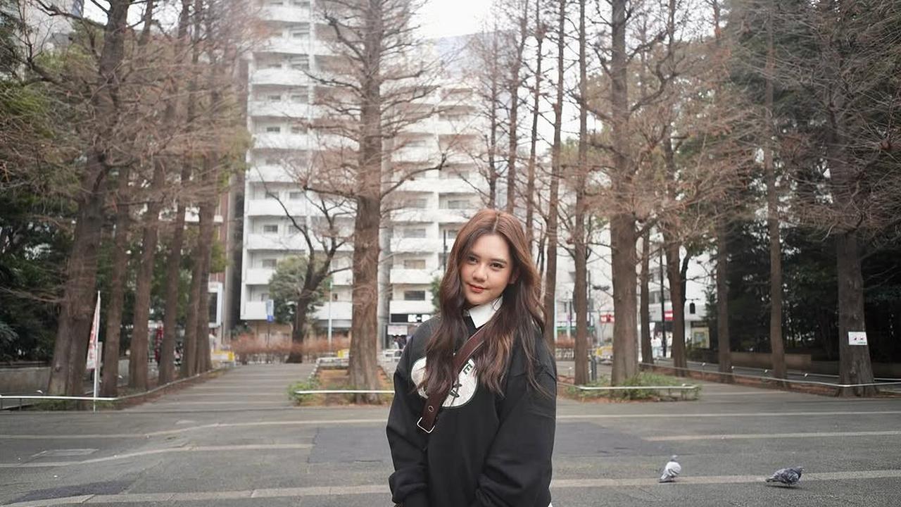4 Potret Ziva Magnolya Liburan di Jepang, Penampilannya Banjir Pujian dan Disebut Bak Idol Korea