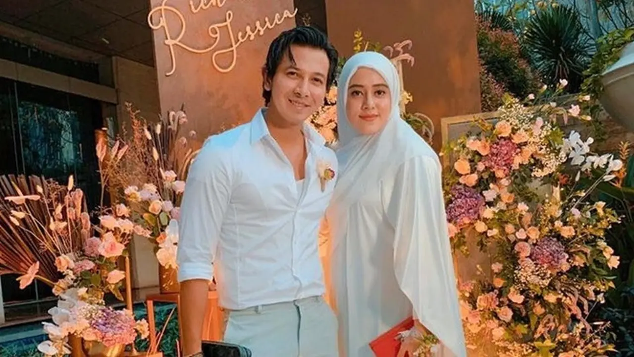7 Momen Mesra Fairuz A Rafiq dan Sang Suami Sonny Septian, Kompak Banget