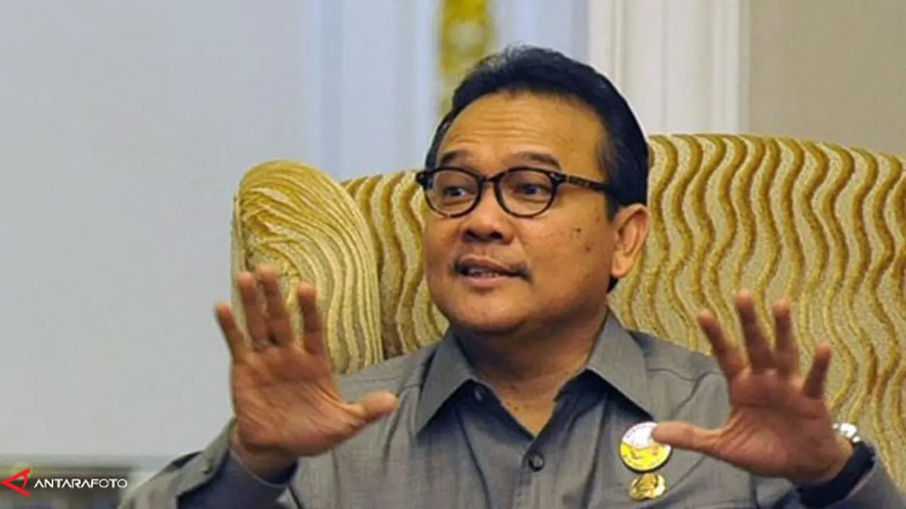 rusli-zaenal130205c.jpg