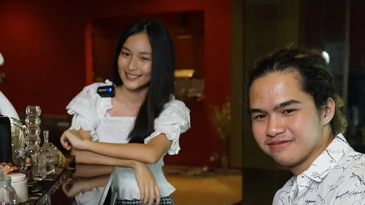 Rilis Lagu di HUT RI ke-75, Ini 6 Momen Dul Jaelani dan Shanna Shannon saat Duet