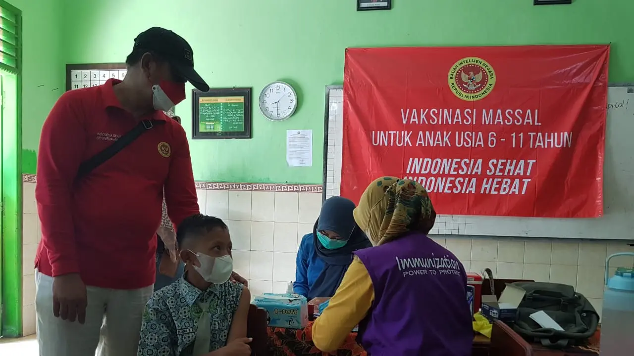 Binda Jatim melakukan vaksinasi di Pacitan. (Istimewa).