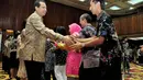 Acara ini merupakan acara halal bihalal pertama bagi Chairul Tanjung saat dirinya menjabat sebagai menteri, Jakarta Pusat, Senin (4/8/2014) (Liputan6.com/Faizal Fanani)