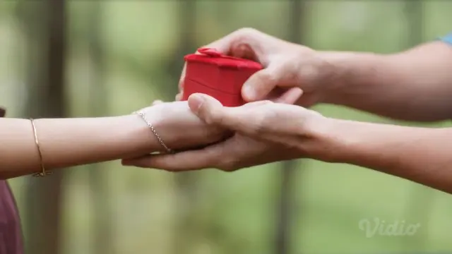 Married with Senior Episode 7