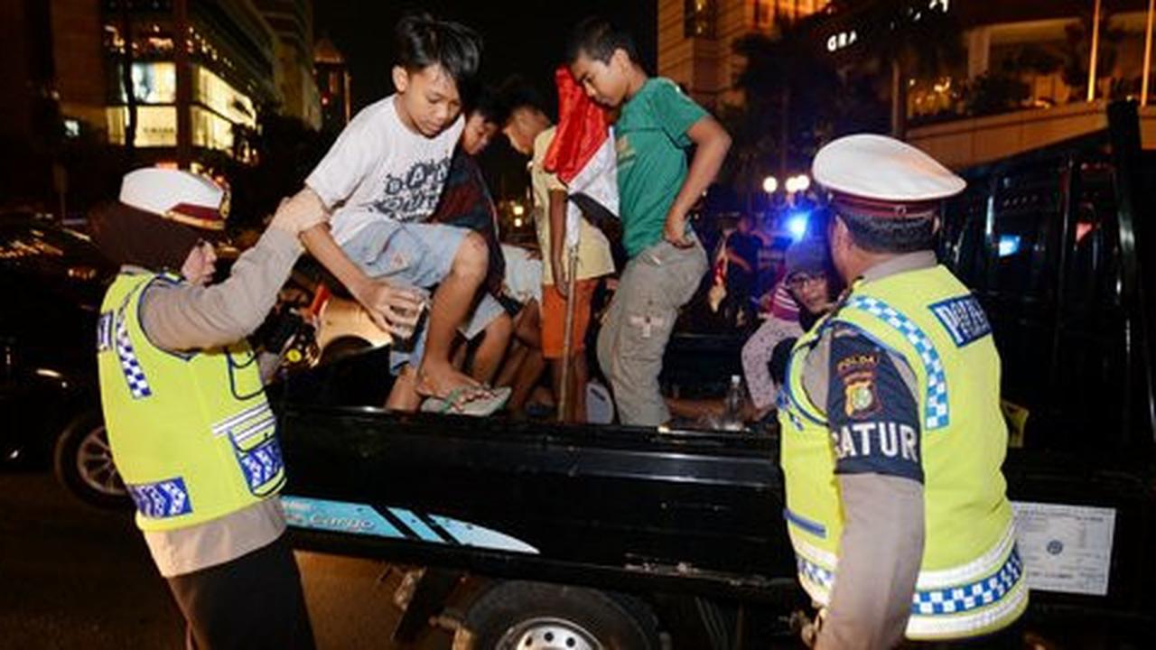 Berbagai pelanggaran lalu-lintas hiasi malam takbiran di Bundaran HI